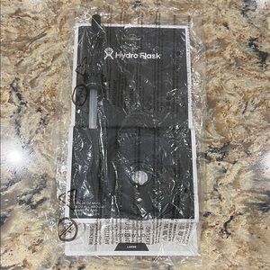 Hydro Flask Black Large Tymbler Lid/Straw